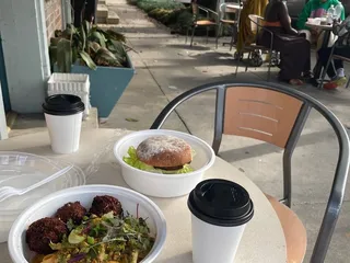 Sprouts Organic Cafe