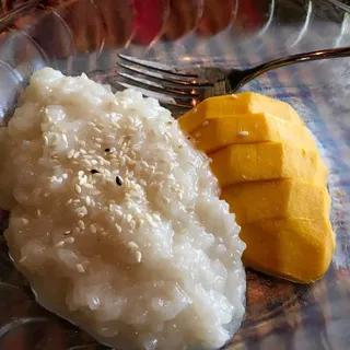 Mango with Sweet Sticky Rice