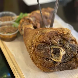 Crispy Pata