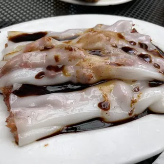 R1. BBQ Vegetarian Meat Rice Roll