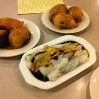 R2. Spinach Rice Roll