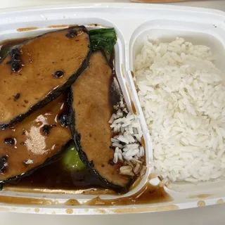 L16. Sliced Vegetarian Fish in Black Bean Sauce