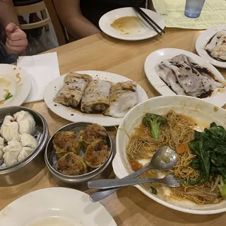 Buddha's Delight Pan-Fried Noodle