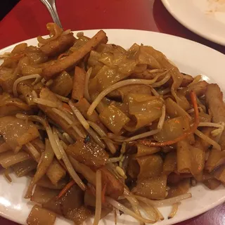 L21. Chicken Chow Fun