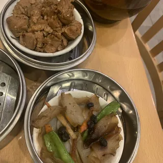 M18. Vegetarian Tripe in Black Bean Sauce