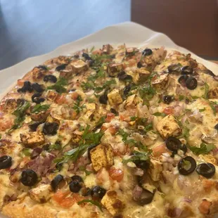 Achari Paneer Pizza (Small 10-Inch)