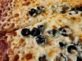 Riverwalk Pizzeria - Lake Forest