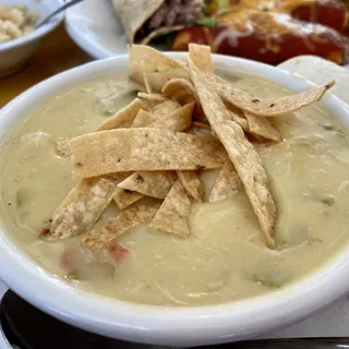 Frank Sr.'s Creamy Green Chile Chicken Soup