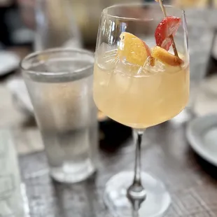 Peach sangria