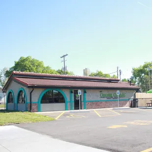 the outside of the restaurant