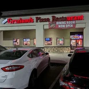 the outside of the restaurant