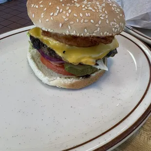 Yummy, charbroiled bacon cheeseburger! Nom!