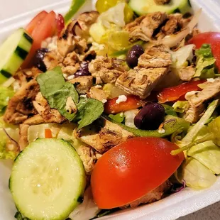 Greek Salad w/Chicken Breast