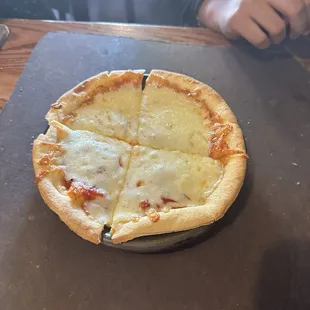 Kids cheese pizza