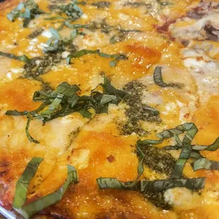 Five Cheese Pizza w/Basil
