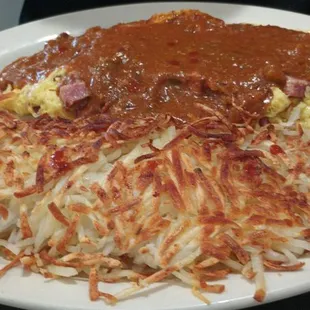 Hash brown and chili cheese Polish sausage and omelette