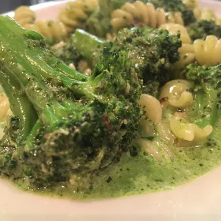Alondra's Broccoli Al Pesto