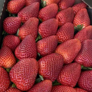 Flat of strawberries $26