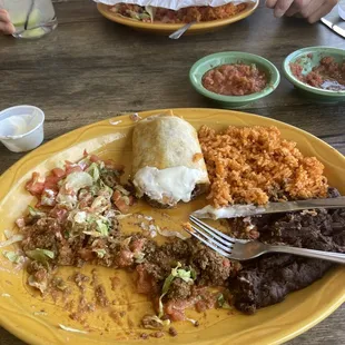 1/2 hour to get drinks after the food came. NEVER waste your money here grease dripping,beef terrible. Beans &amp; rice hard dried
