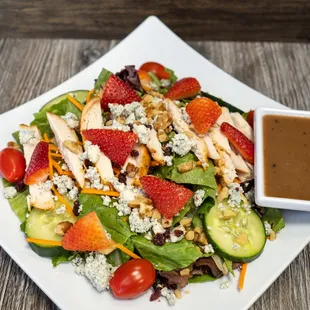 Strawberry Avocado Salad With Chicken