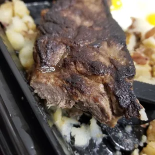 Asked for steak to be cooked rare. And got burnt over cooked steak with soggy mels potatoes.