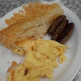 Kids eggs with sausage and hash