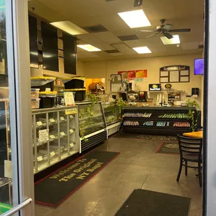 Not open @ time. Rude