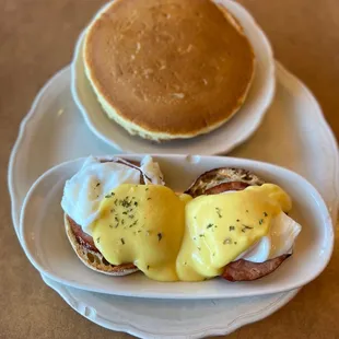 Eggs Benedict