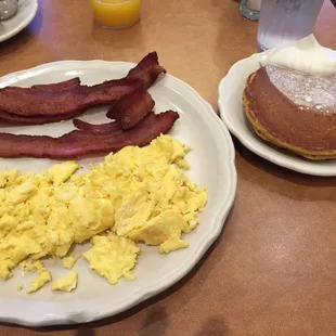 Pumpkin Pancake Conissuer