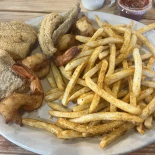 32 dollar plate, Shrimp combo.