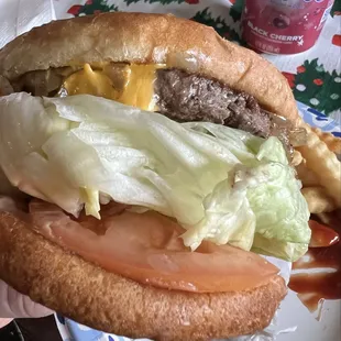 1/4 p Cheeseburger with grilled onions
