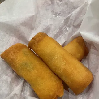4 pc Vegetarian Egg Rolls
