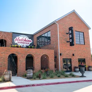 the original roy hutchins barbeque