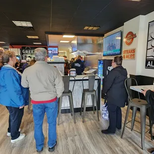 customers in the restaurant