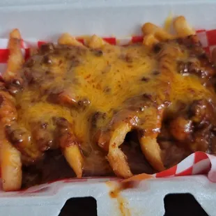 Chili cheese fries