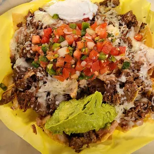 Original Taco Factory: Carne asada nachos, hefty and not skimpy on the meat. Sharing is caring!