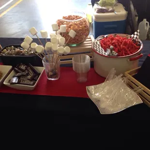 &apos;S&apos;mores bar!