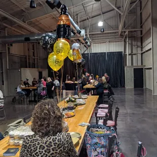 Long tables for large groups and events