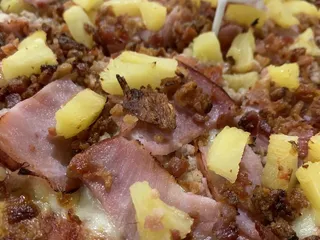 Johnnies Villa Pizza