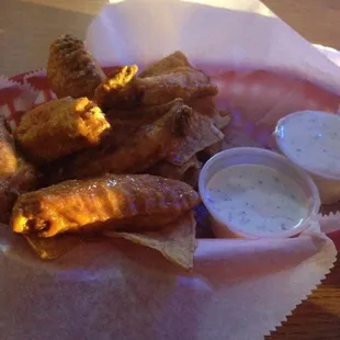 Mild naked wings with ranch...