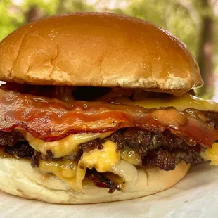 a bacon cheeseburger