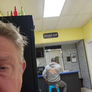 Showing the ordering counter