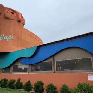 The outside of the diner