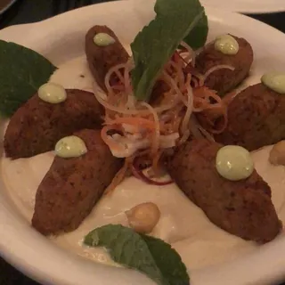 Chicken Kebab & Hummus.