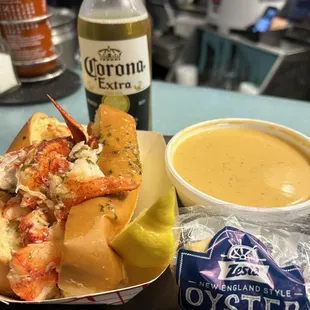 Combo 1 - hit lobster roll on toasted buttered roll, cup chowder and drink