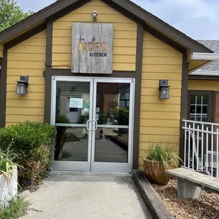 the entrance to the restaurant