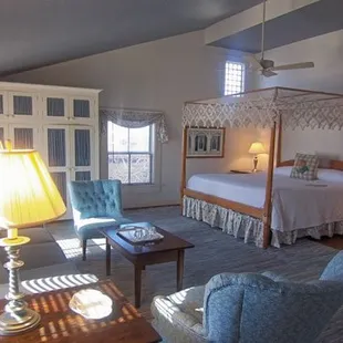 ROOM # 21 THE PACK HOUSE INN