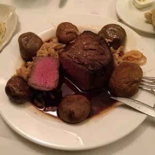 14 oz. The Grand Steer Filet
