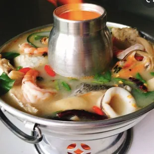 Seafood hot pot