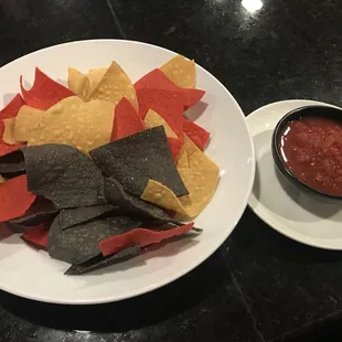 Chips with spicy salsa.. I also ordered ranch dip!
